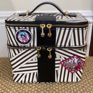 Henri Bendel traveling case